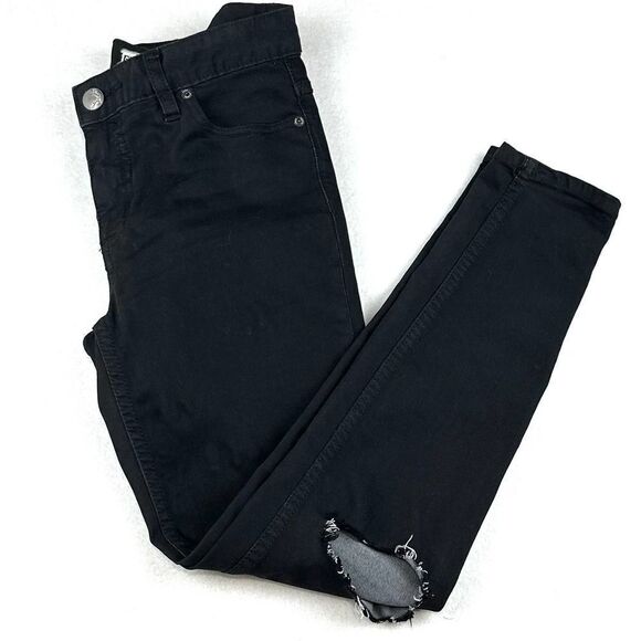 Free People Jet Black‎ Distressed Denim Jeans Women’s 29 Read - Picture 1 of 12
